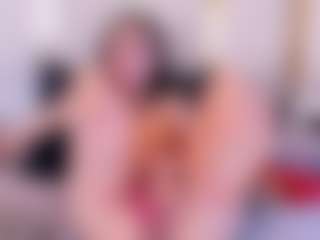 Ainoanoire's Live Sex Cam Show