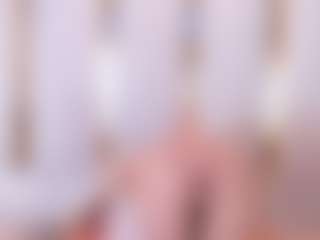Ainoanoire's Live Sex Cam Show
