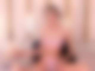Ainoanoire's Live Sex Cam Show