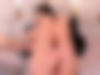 Ainoanoire's Live Sex Cam Show