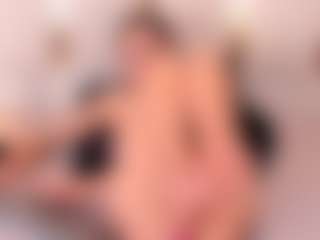 Ainoanoire's Live Sex Cam Show