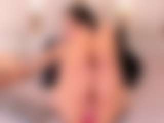 Ainoanoire's Live Sex Cam Show