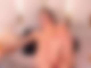 Ainoanoire's Live Sex Cam Show