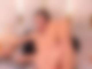 Ainoanoire's Live Sex Cam Show