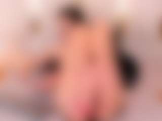 Ainoanoire's Live Sex Cam Show