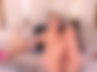 Live cam show with Ainoanoire - Oil on Streamer API