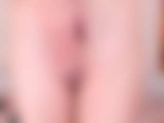 Live cam show with Ainoanoire - Control on StripNow