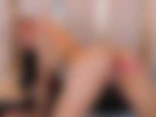 Ainoanoire's Live Sex Cam Show
