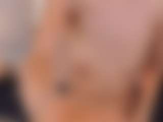 Ainoanoire's Live Sex Cam Show