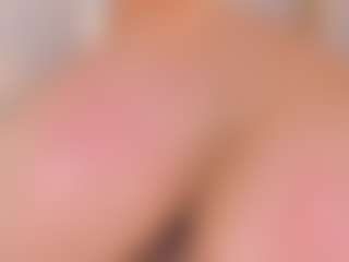Ainoanoire's Live Sex Cam Show