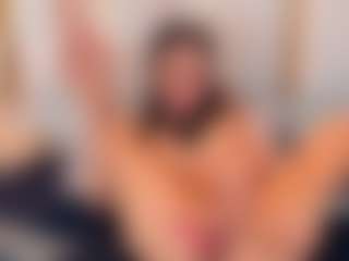 Ainoanoire's Live Sex Cam Show