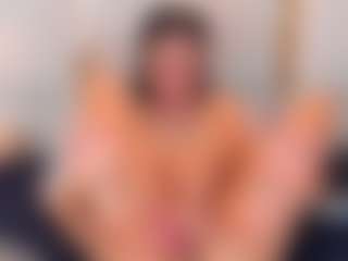 Ainoanoire's Live Sex Cam Show