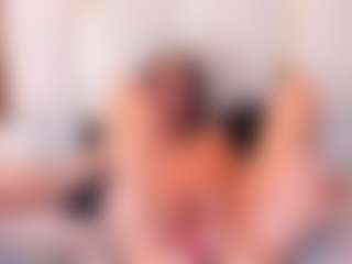 Ainoanoire's Live Sex Cam Show