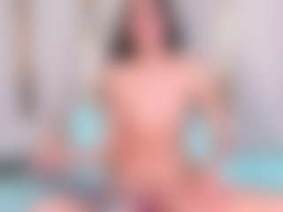 Ainoanoire's Live Sex Cam Show