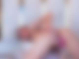 Ainoanoire's Live Sex Cam Show