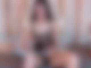 Ainoanoire's Live Sex Cam Show