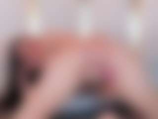 Ainoanoire's Live Sex Cam Show