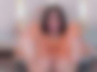 Ainoanoire's Live Sex Cam Show