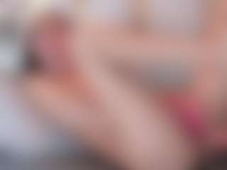 Ainoanoire's Live Sex Cam Show