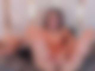 Ainoanoire's Live Sex Cam Show