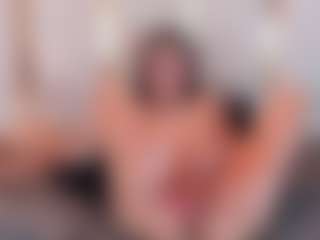 Ainoanoire's Live Sex Cam Show