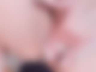 Ainoanoire's Live Sex Cam Show