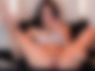 Ainoanoire's Live Sex Cam Show