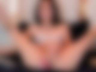 Ainoanoire's Live Sex Cam Show