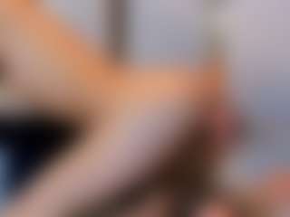 Ainoanoire's Live Sex Cam Show
