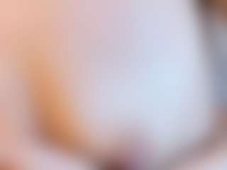 Ainoanoire's Live Sex Cam Show