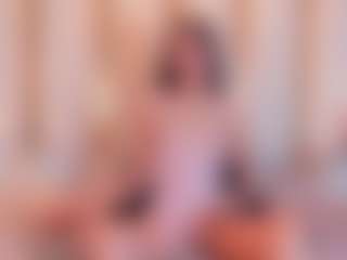 Ainoanoire's Live Sex Cam Show