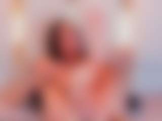 Ainoanoire's Live Sex Cam Show