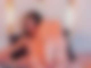 Ainoanoire's Live Sex Cam Show