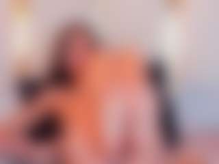 Ainoanoire's Live Sex Cam Show