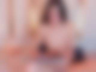 Ainoanoire's Live Sex Cam Show