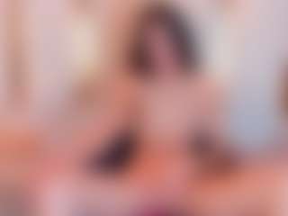 Ainoanoire's Live Sex Cam Show