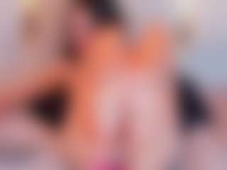 Ainoanoire's Live Sex Cam Show