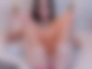 Ainoanoire's Live Sex Cam Show