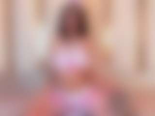 Live cam show with Ainoanoire - Cute on TeamSkeetLive