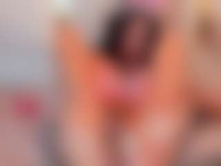 Ainoanoire's Live Sex Cam Show
