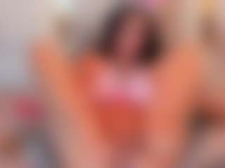 Ainoanoire's Live Sex Cam Show