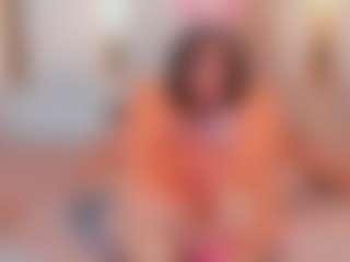 Ainoanoire's Live Sex Cam Show