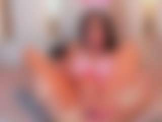 Ainoanoire's Live Sex Cam Show