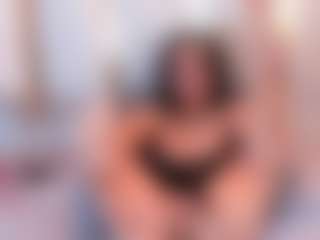 Ainoanoire's Live Sex Cam Show