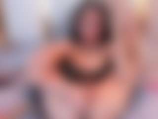 Ainoanoire's Live Sex Cam Show