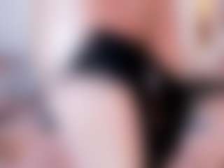 Ainoanoire's Live Sex Cam Show