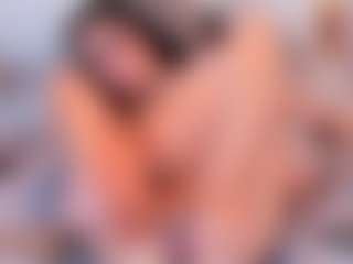 Ainoanoire's Live Sex Cam Show