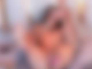 Ainoanoire's Live Sex Cam Show