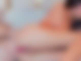 Ainoanoire's Live Sex Cam Show