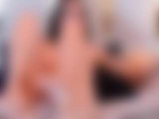 Ainoanoire's Live Sex Cam Show